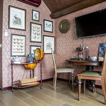 Bed & Breakfast De Vrolijcke Bosmuis 4*